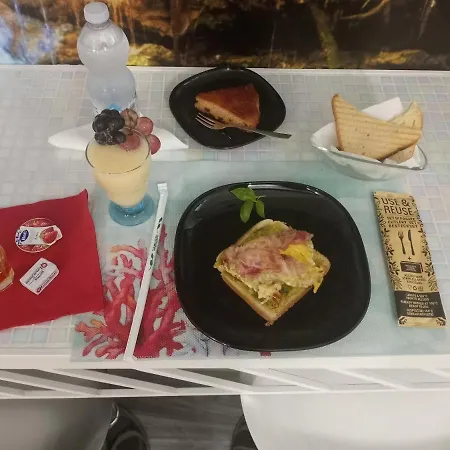 לינה וארוחת בוקר Il Paradiso Di Marilyn Pace Del Mela